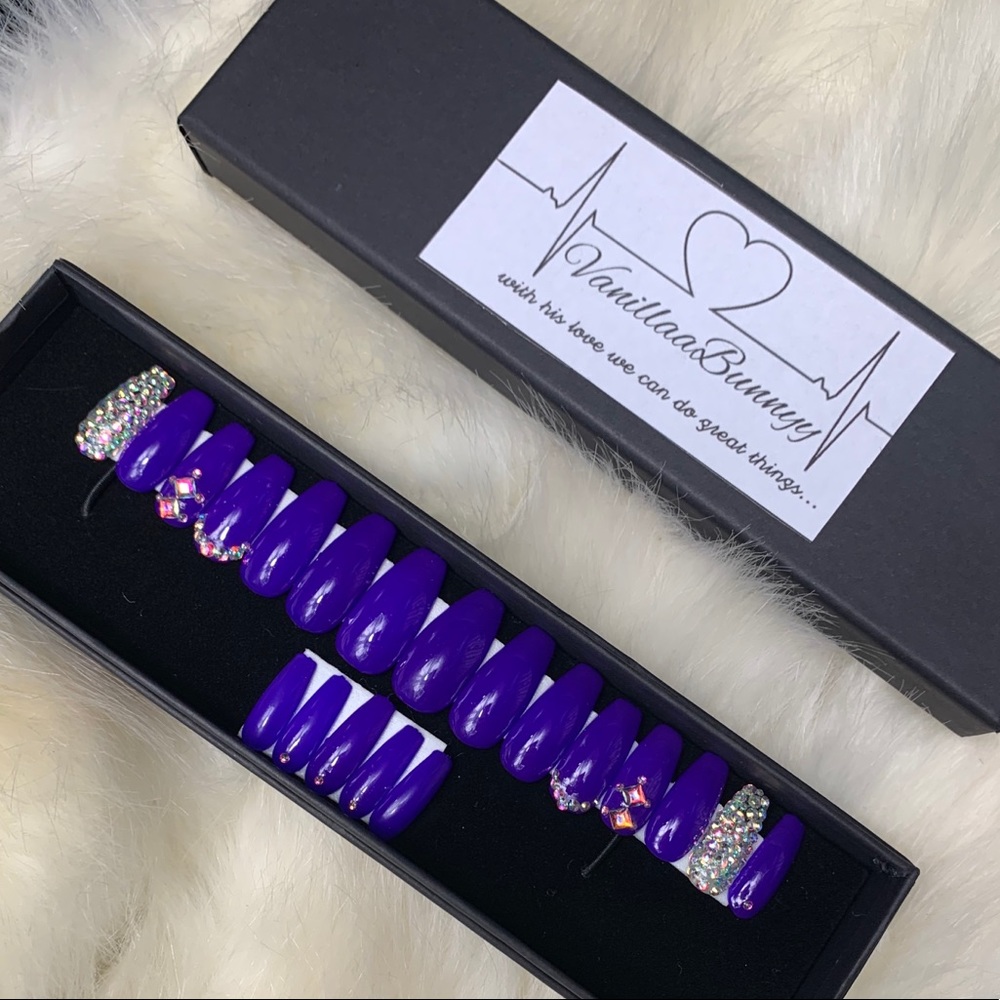 Mood press on nails ( purple to pink ) 💕💜💕⤵️